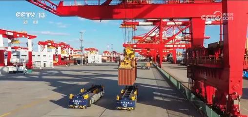 從“1”到“21” 自貿(mào)區(qū)十年蝶變，上海引領(lǐng)中國(guó)開(kāi)放新格局